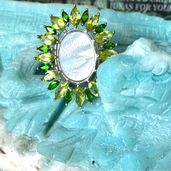 Jewelry - “Sunburst” Mother of Pearl & Peridot Ring